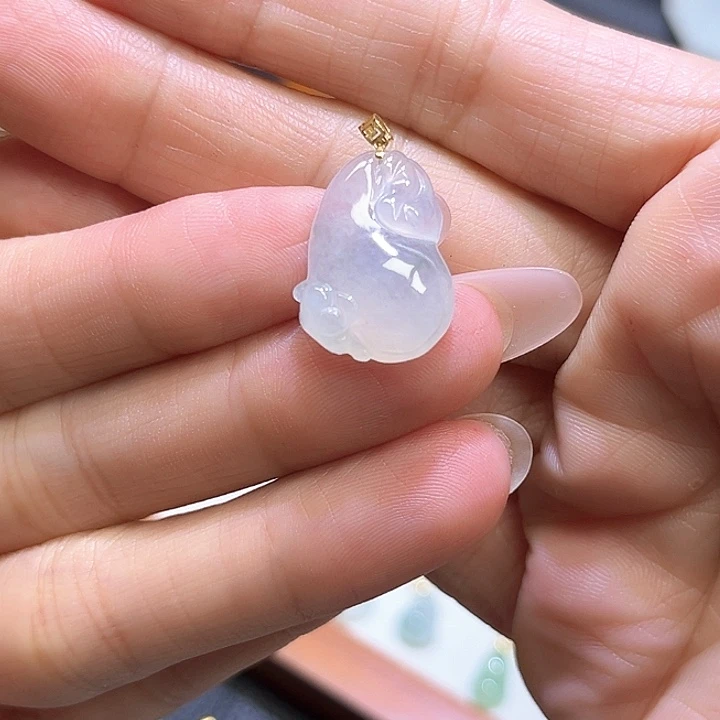 颈饰18K金镶嵌翡翠