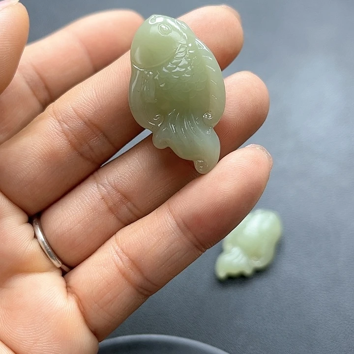 【闪购商品】颈饰未镶嵌和田玉