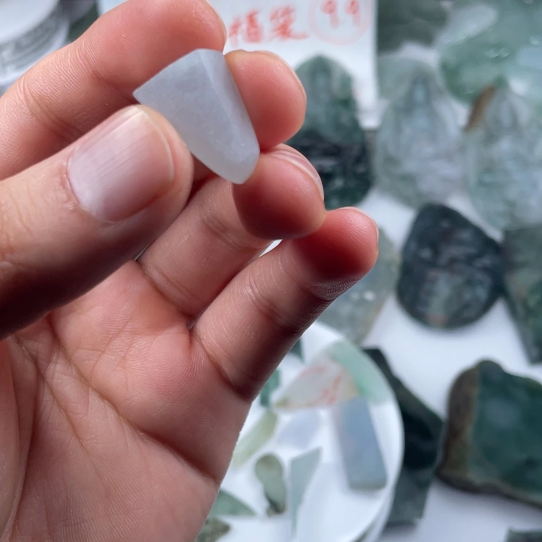 鄭***鞋定制翡翠未镶嵌123456