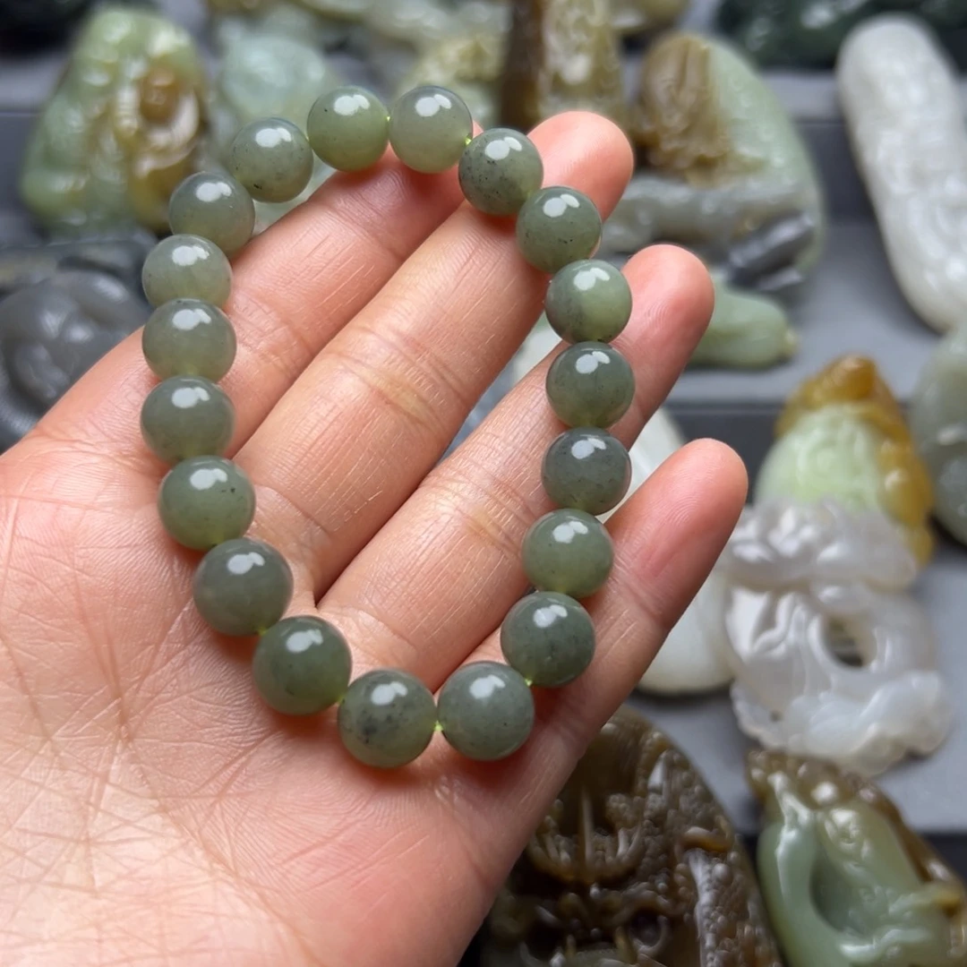 和田玉颈饰未镶嵌