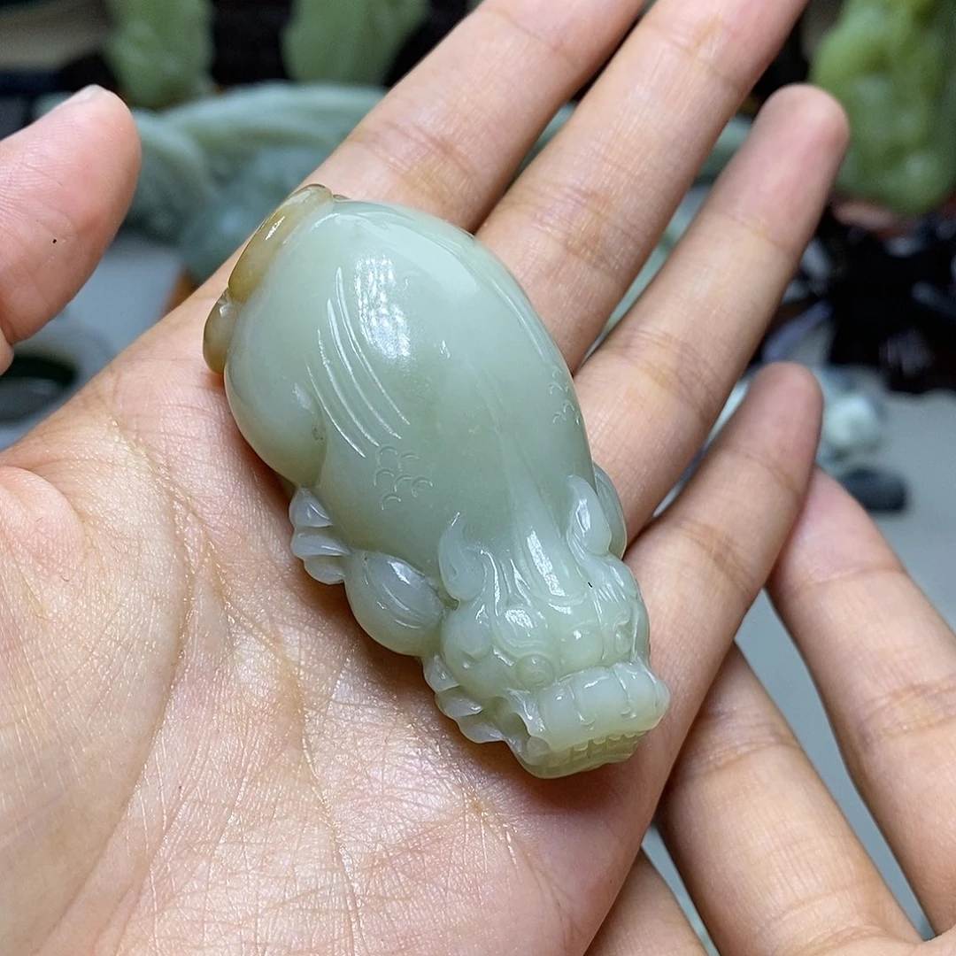 和田玉未镶嵌颈饰好****
