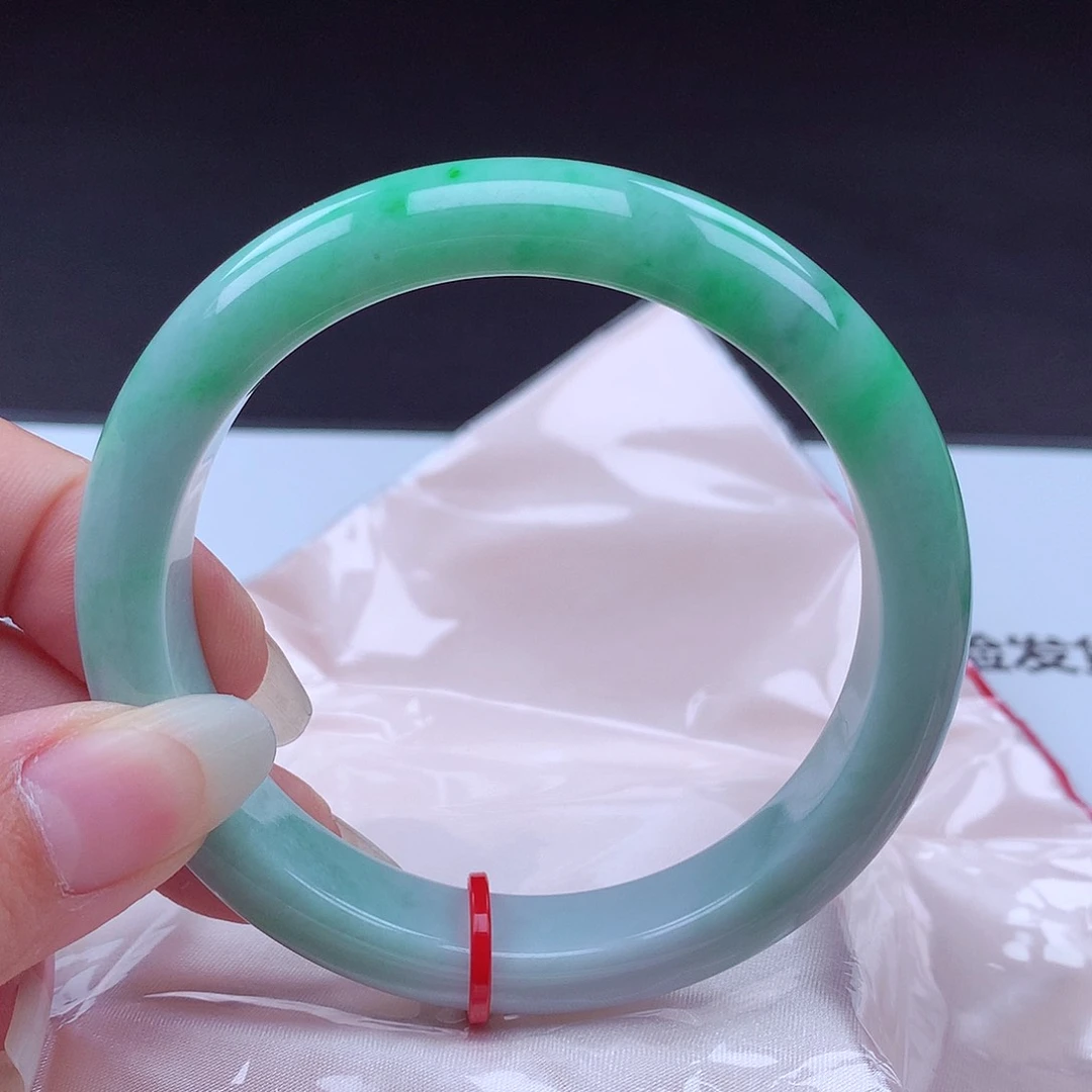翡翠手镯未镶嵌手镯002009