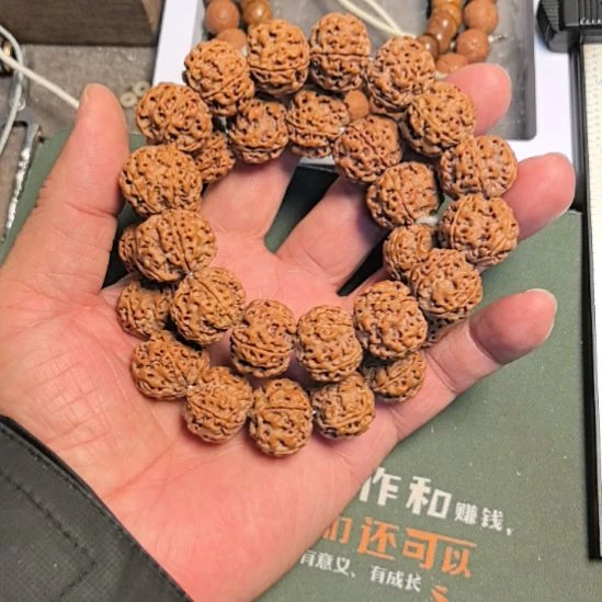 金刚菩提手串五星蜂王大金刚手串，20左右尺寸，拍一发二