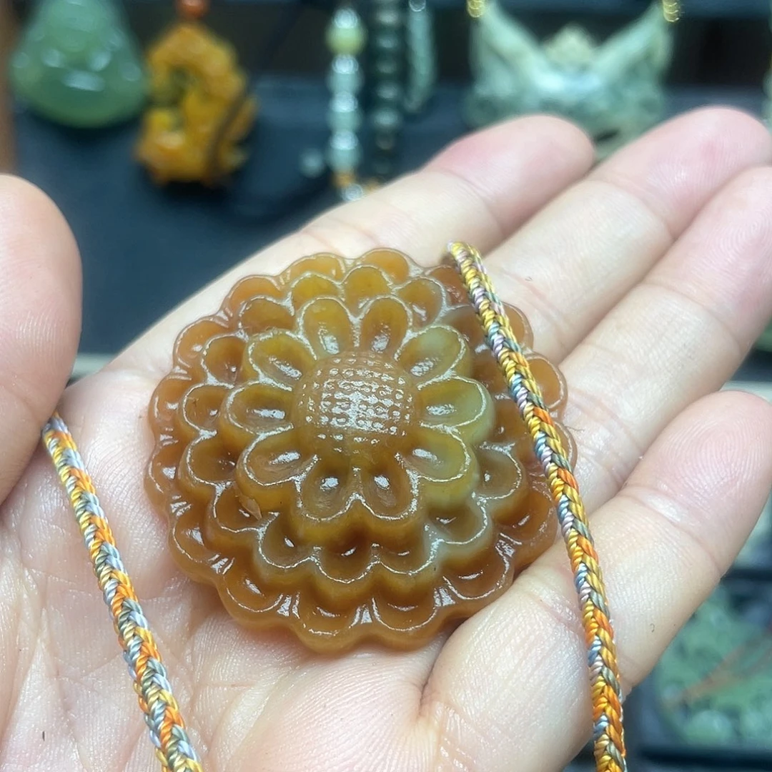 未镶嵌蛇纹石玉颈饰