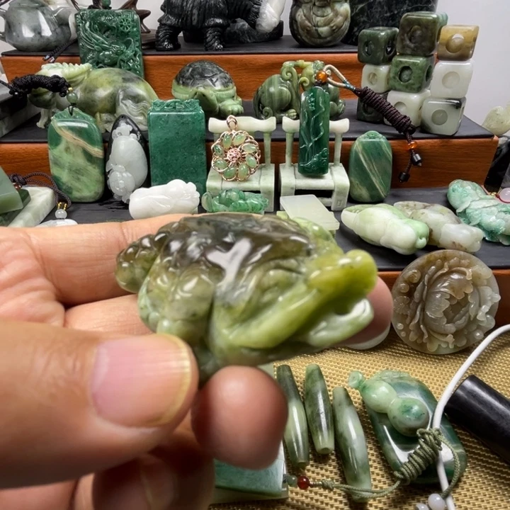 独山玉未镶嵌珠宝半成品