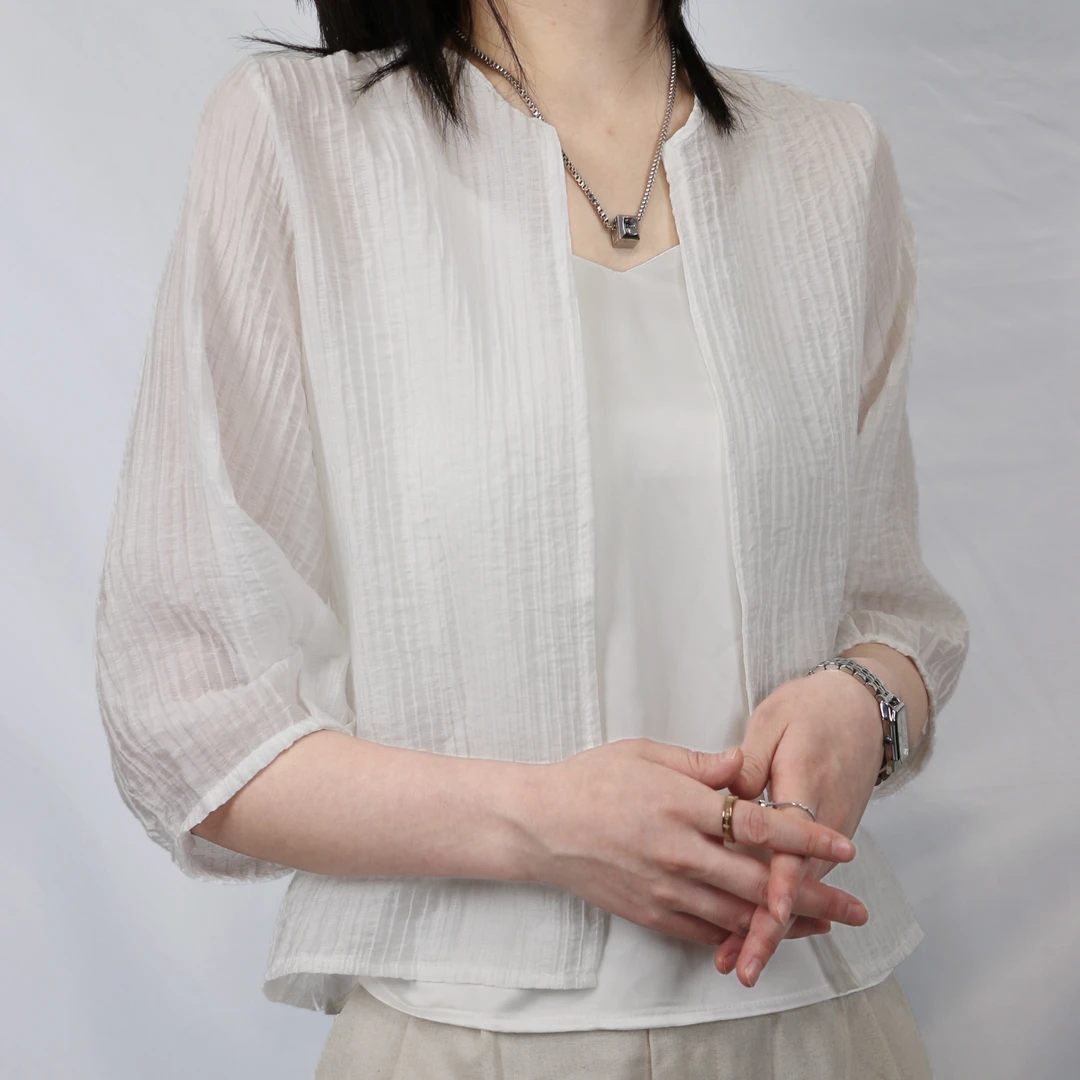 畅形CHECKLESS米白三宅风压皱立体竖纹小衫女上衣空调衫夏季新款