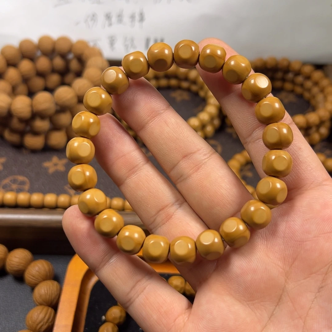 猴头核桃吊坠六方微微瑕