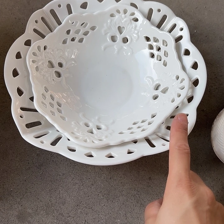 碟微瑕介意勿拍……2个