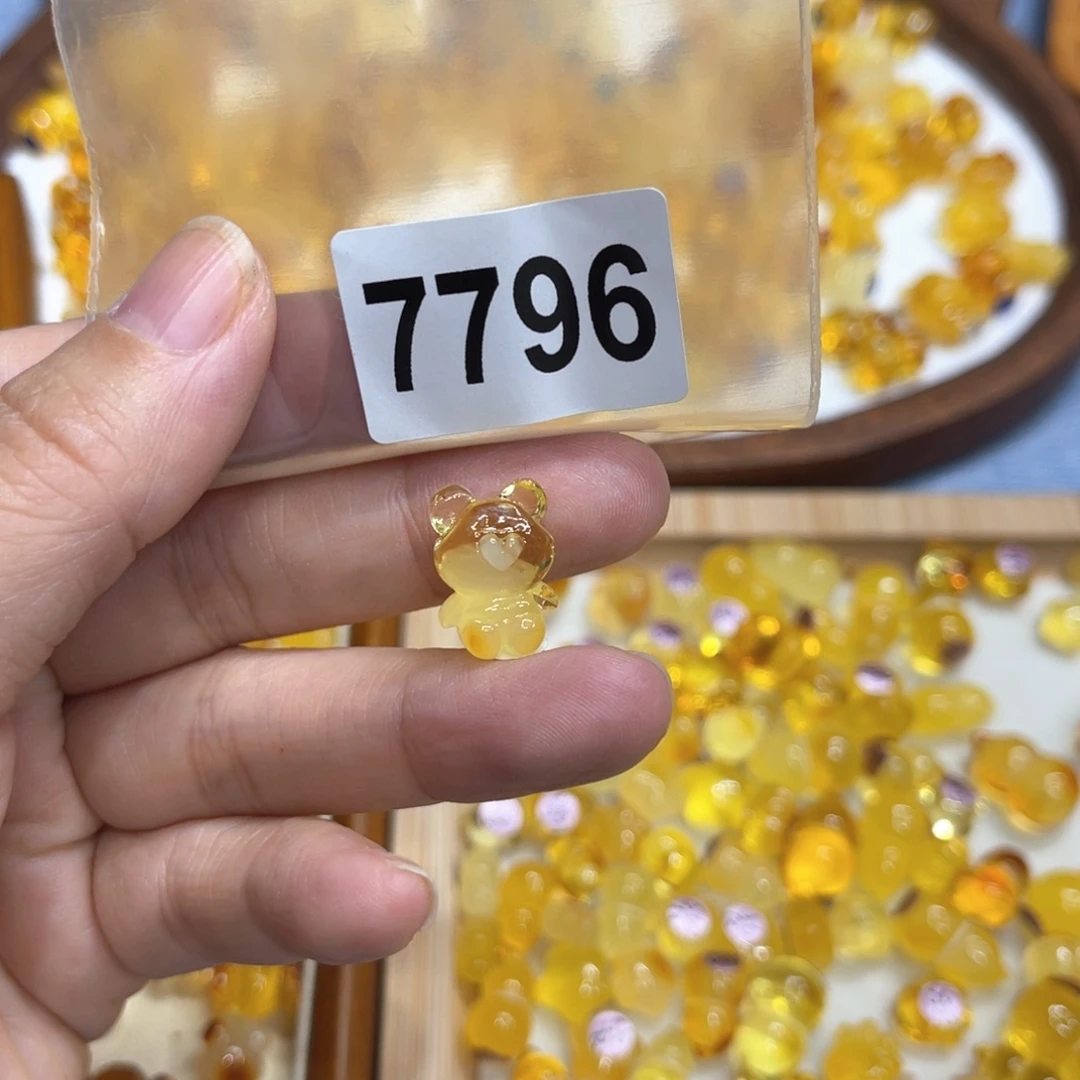 未镶嵌琥珀珠宝奇石