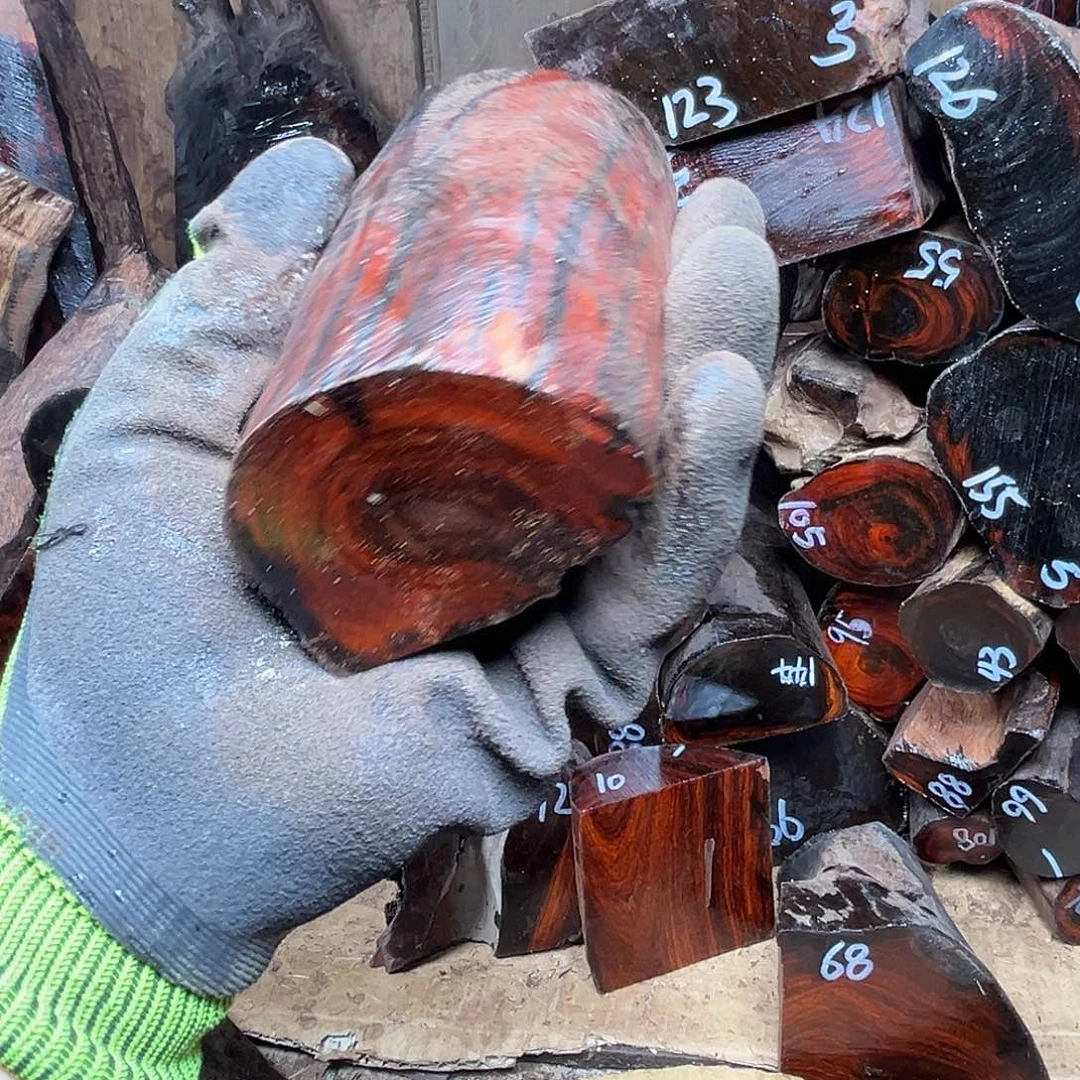 庞***售木大红酸枝交趾黄檀