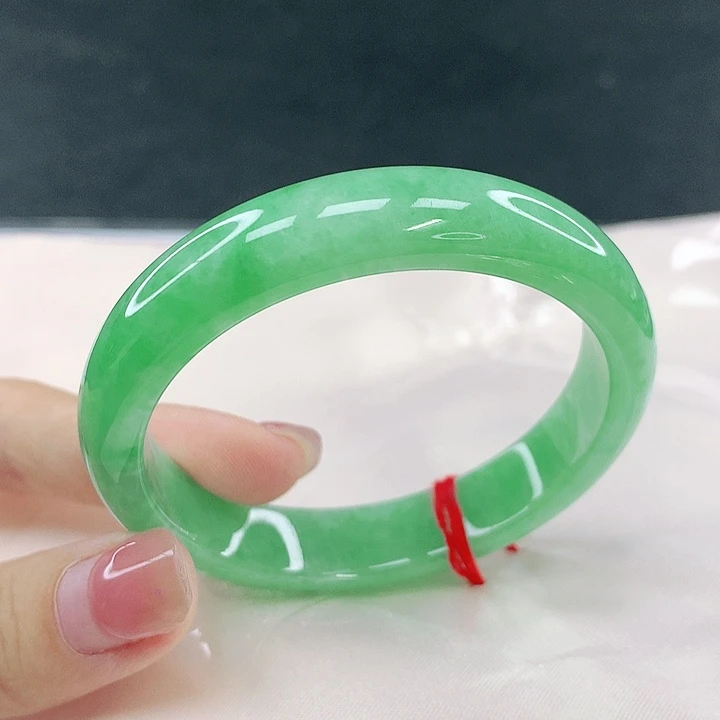 翡翠未镶嵌手镯圈51.8，05046