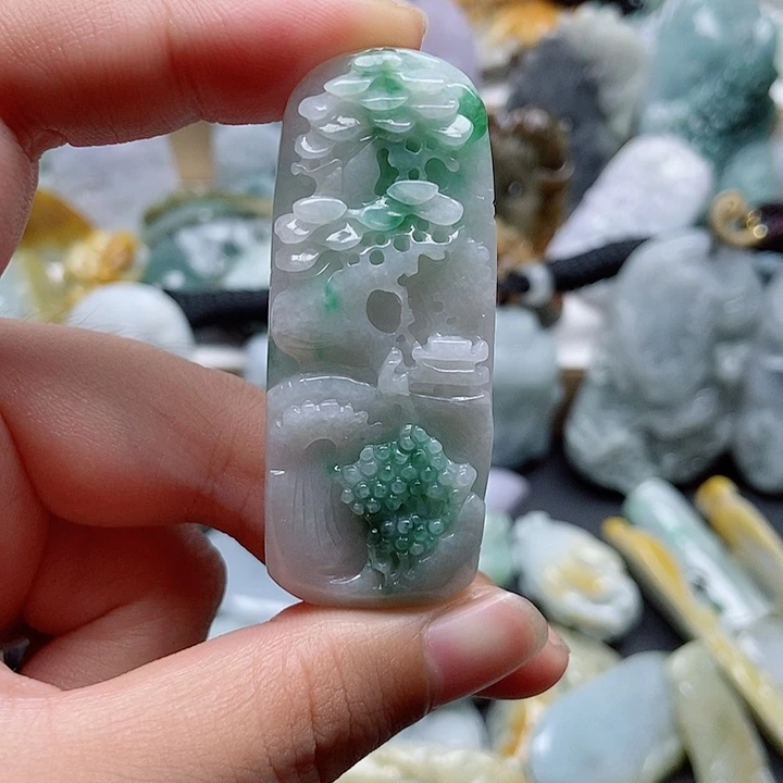 翡翠未镶嵌颈饰翡翠