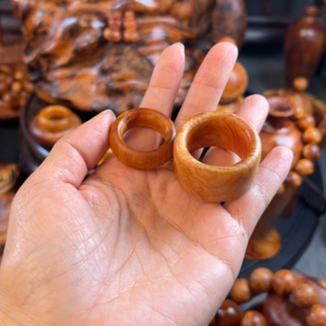 【闪购商品】松木（琥珀木）把件清*