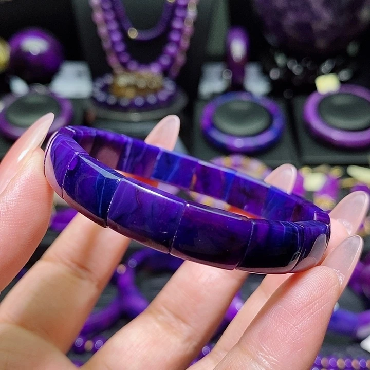 未镶嵌苏纪石（舒俱来）手牌