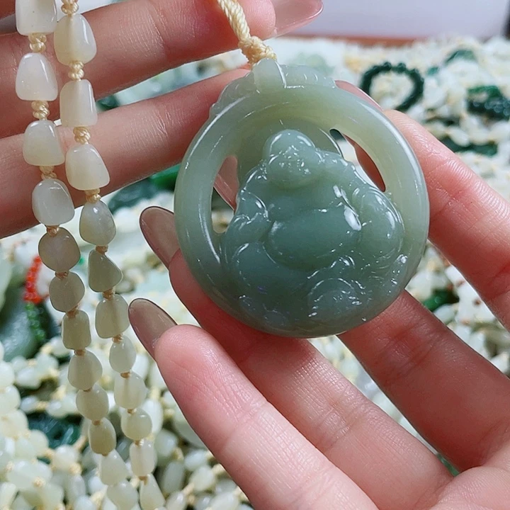 颈饰未镶嵌和田玉