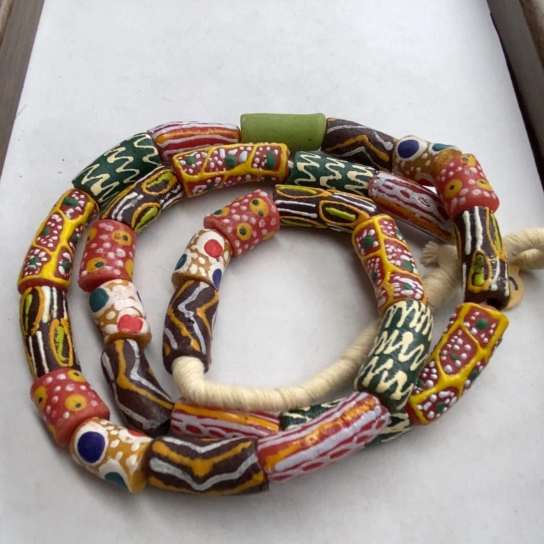 颈饰琉璃非洲管管 1