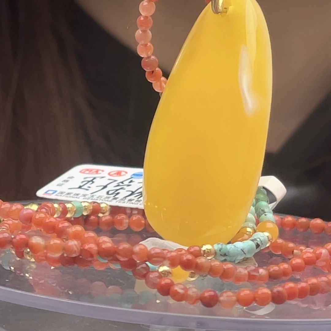 蜜蜡未镶嵌颈饰蜜蜡