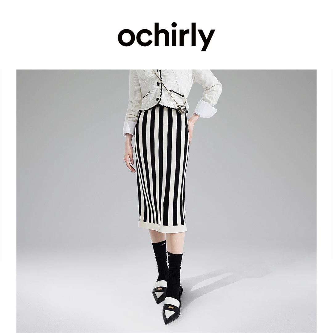ochirly欧时力 黑白条纹针织半身裙女秋装高腰包臀开衩