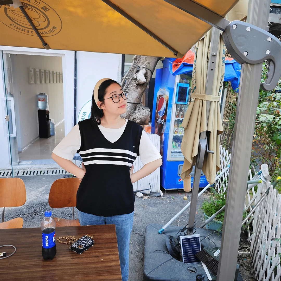 LOV3夏季新款韩系假两件背心短袖女外穿宽松大码女装