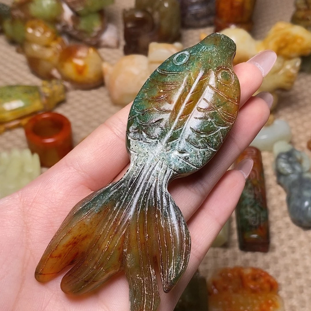 未镶嵌蛇纹石玉颈饰