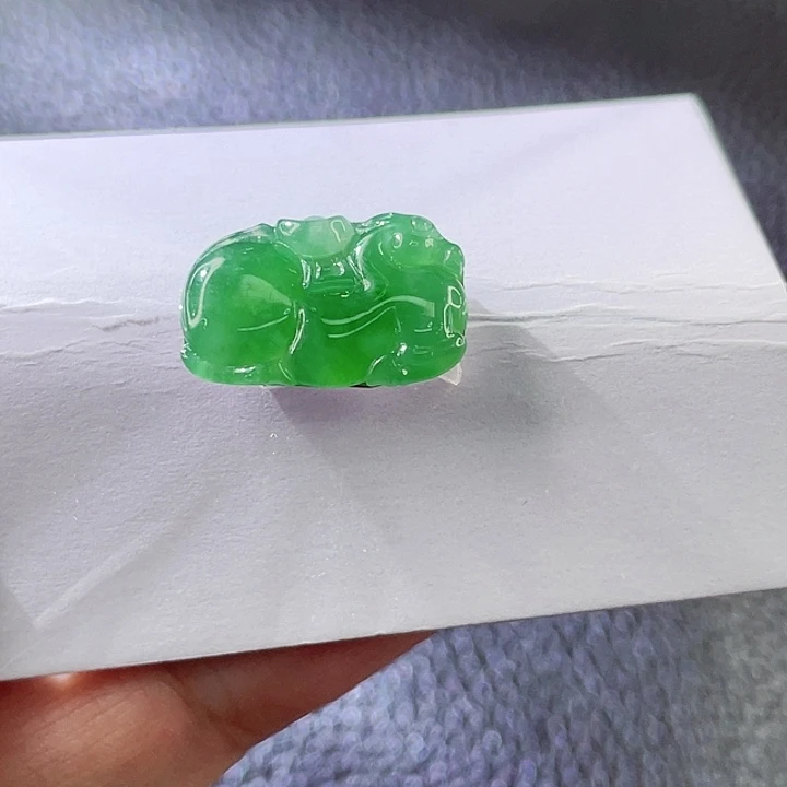 定制翡翠未镶嵌翡翠