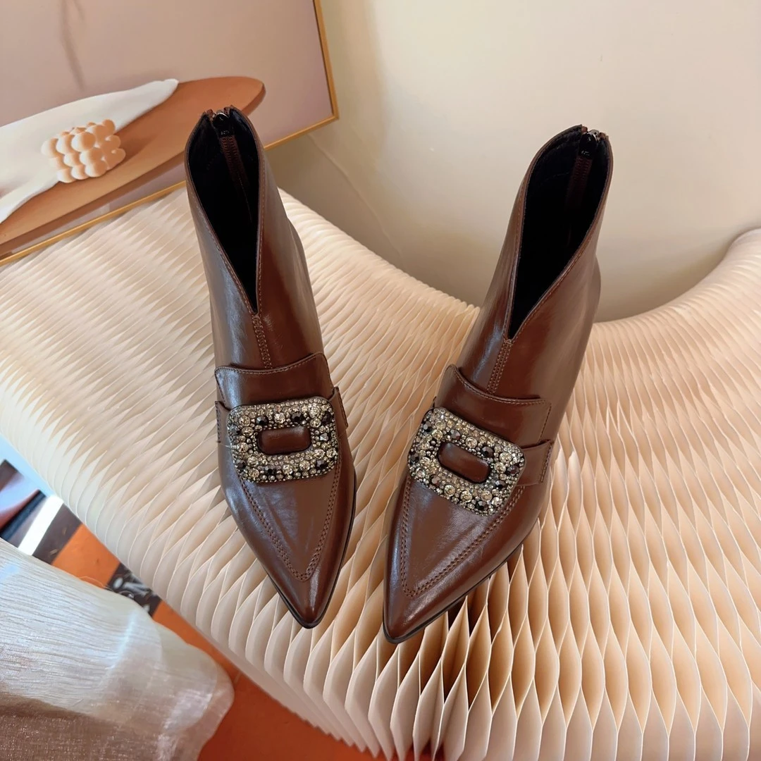 新款尖头高跟鞋瘦瘦靴子时尚鞋子女款秋冬细跟平底低跟短靴方头