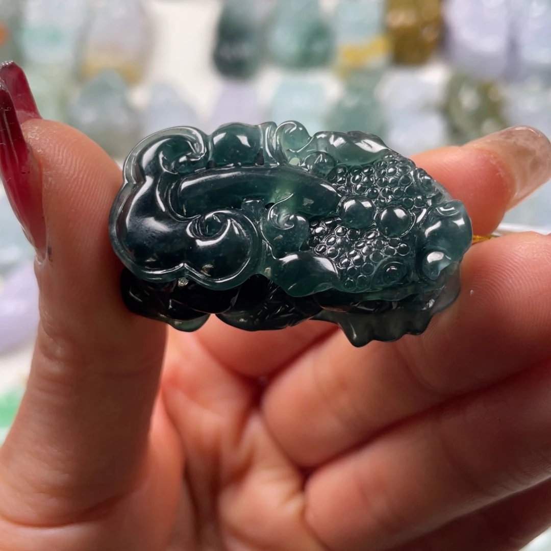 翡翠吊坠(赠链)18K金镶嵌