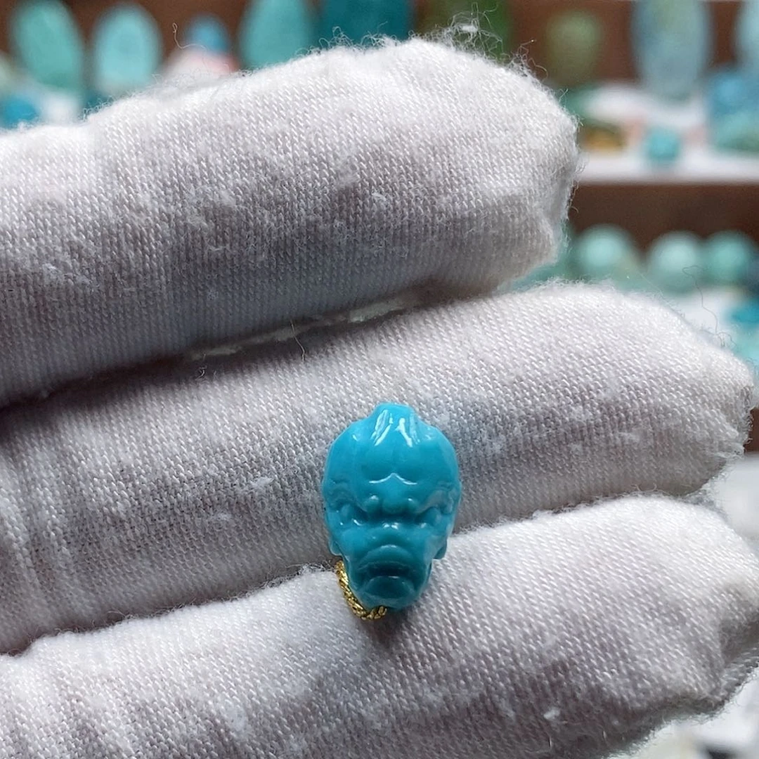 绿松石未镶嵌珠宝奇石