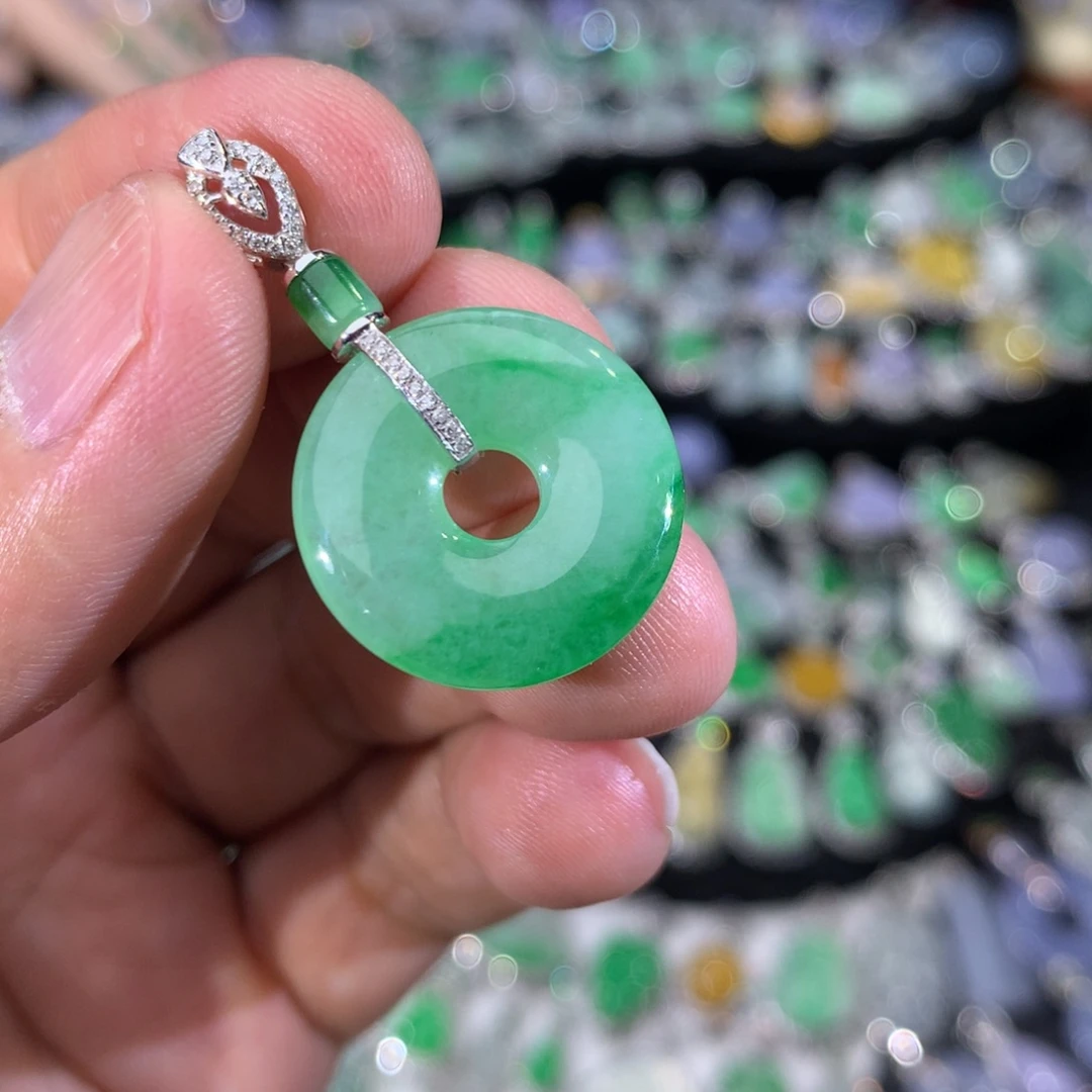 翡翠18K金镶嵌吊坠(不含链)