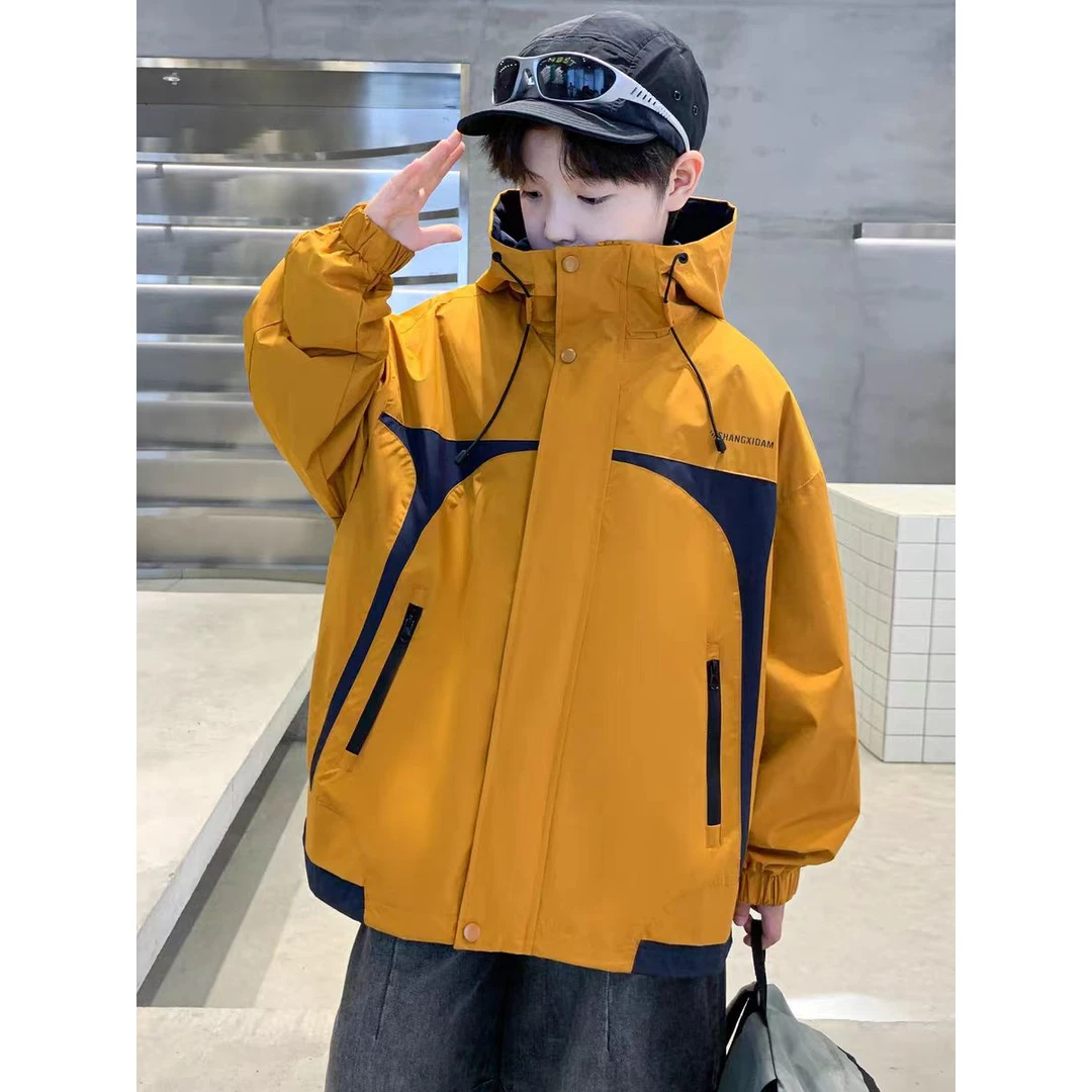 童装儿童加绒冲锋童装秋冬季新款男女童中大童洋气宽松工装外套潮