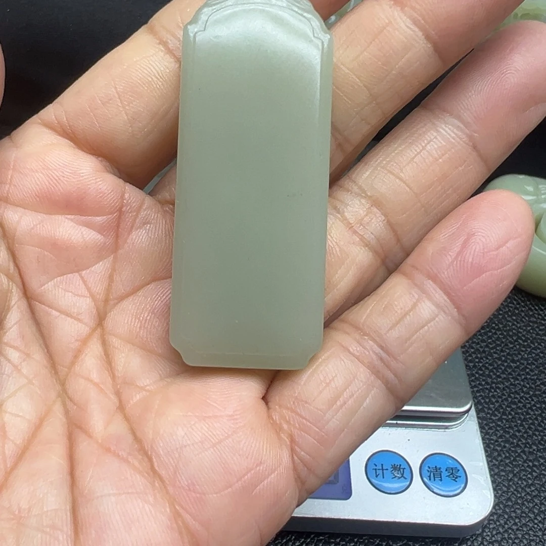 和田玉（糖玉）未镶嵌吊坠(不含链)