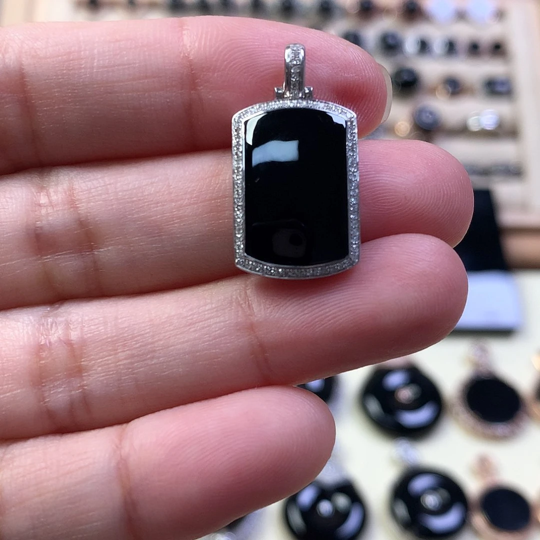 吊坠(不含链)18K金镶嵌翡翠