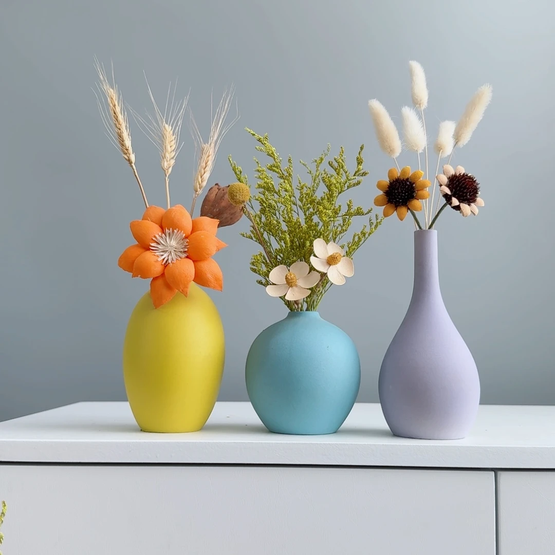 瓷片陶瓷小花瓶含花总高约20-30cm