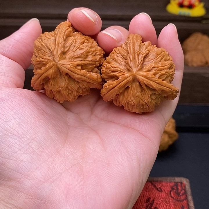 凌***风把件文玩核桃白奔