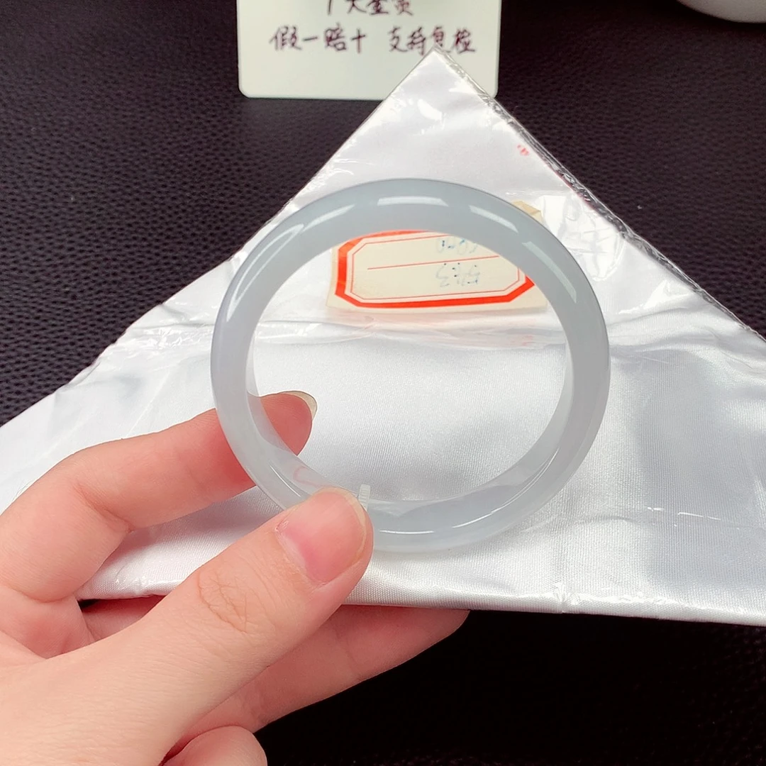 翡翠未镶嵌手镯翡翠
