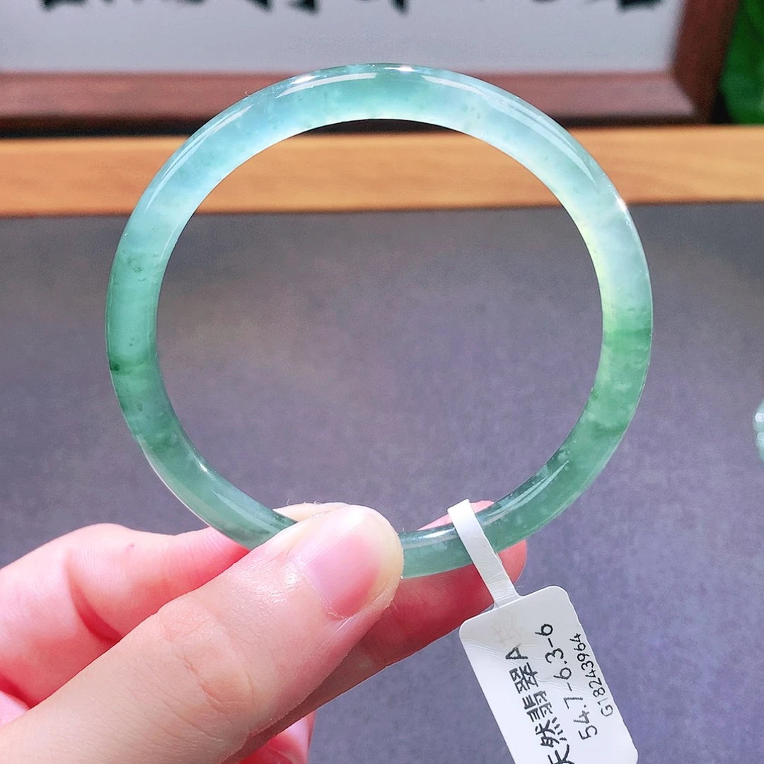翡翠未镶嵌手镯天然翡翠