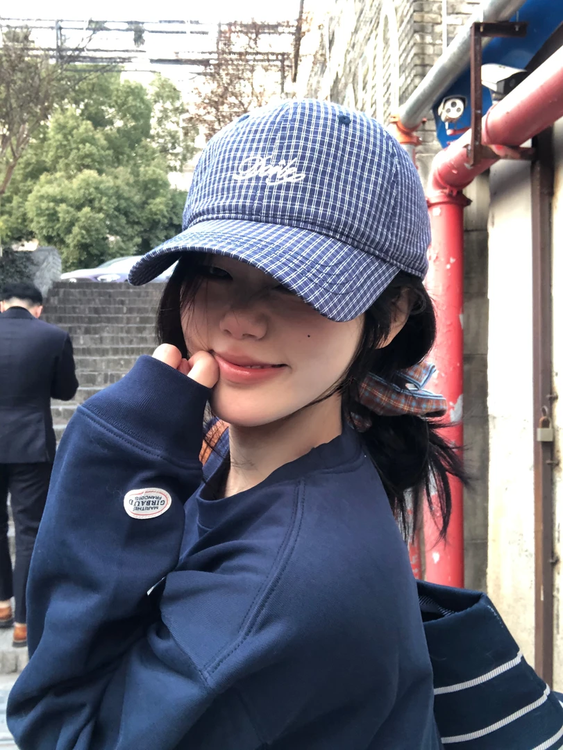 韩系小清新格纹鸭舌帽女宽帽檐2025早春新款显脸小刺绣软顶棒球帽