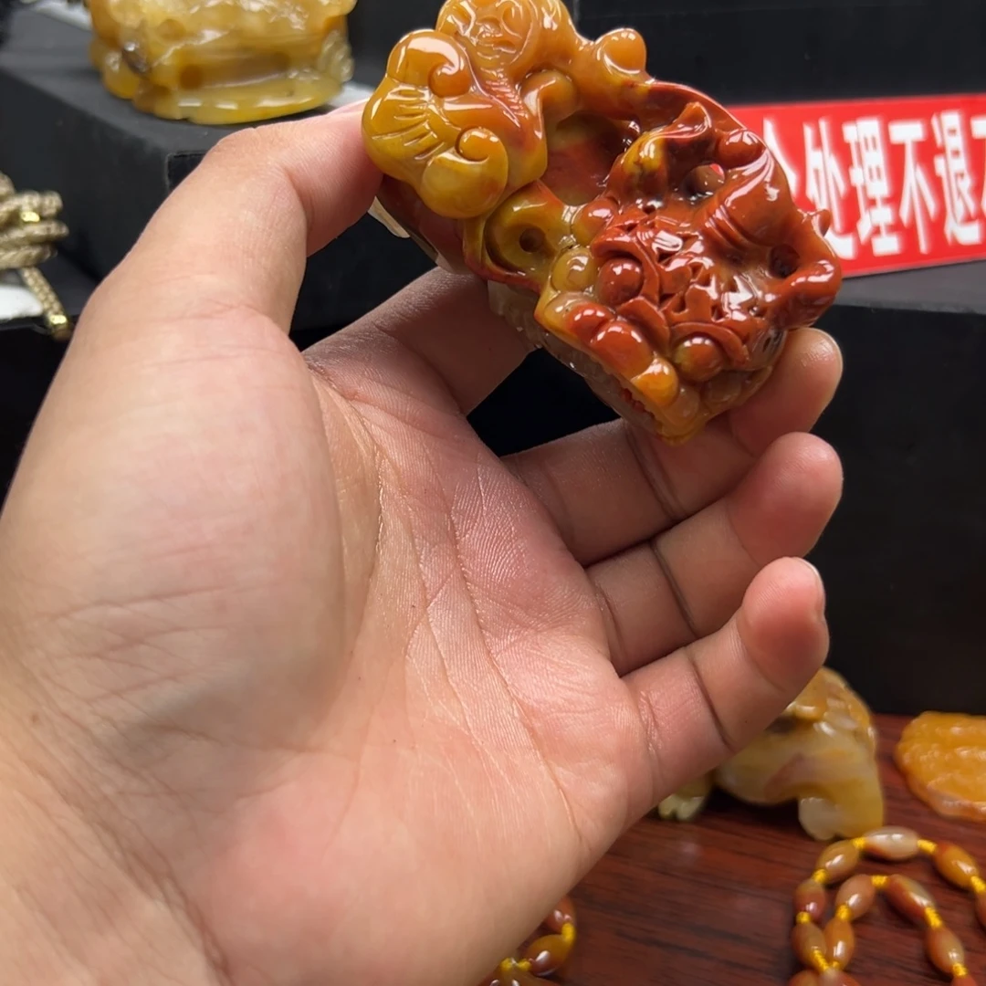 石英质玉（黄龙玉）未镶嵌多样性发货，发其一