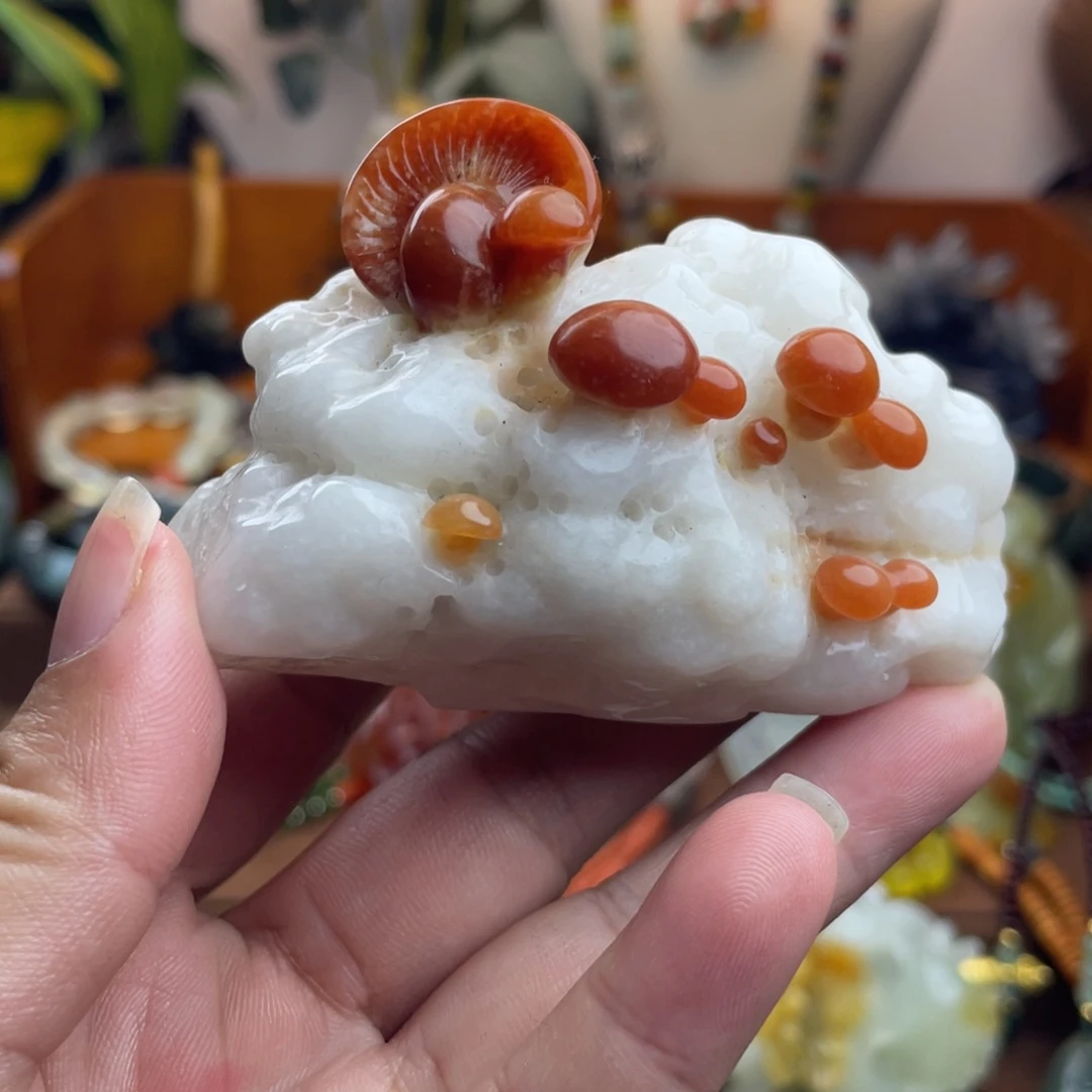 蛇纹石玉未镶嵌吊坠