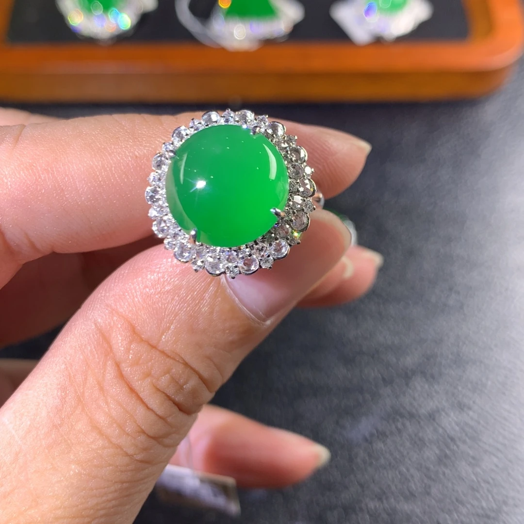 翡翠18K金镶嵌颈饰两用款