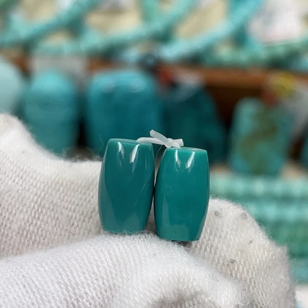 绿松石未镶嵌挂件