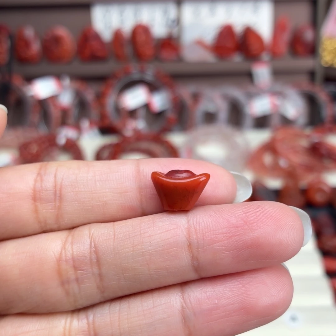 南红玛瑙未镶嵌颈饰柿子红元宝