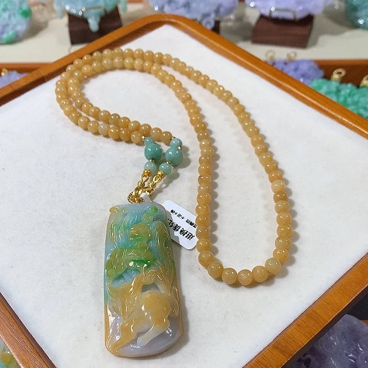 翡翠未镶嵌颈饰翡翠吊坠