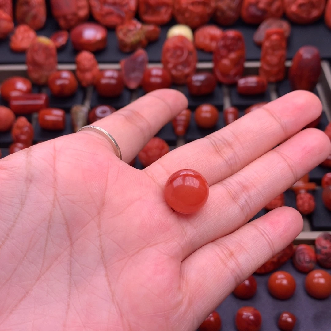 南红玛瑙未镶嵌川料冰飘圆珠14mm