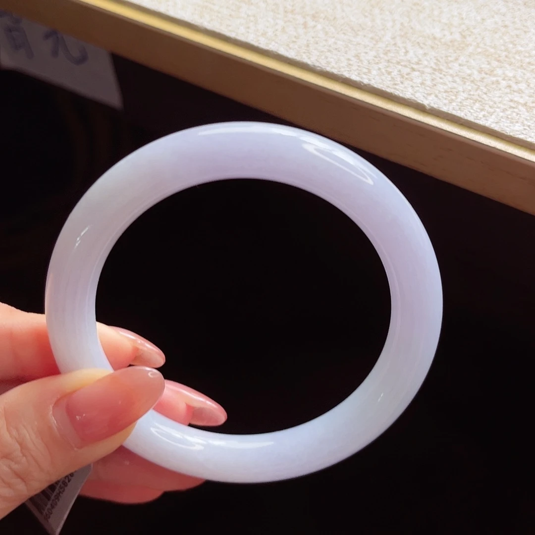 翡翠手镯未镶嵌手镯