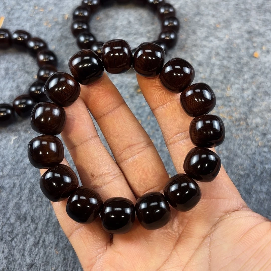 崖柏1516 太行崖柏五灵脂结油串