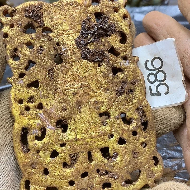 未镶嵌和田玉挂件