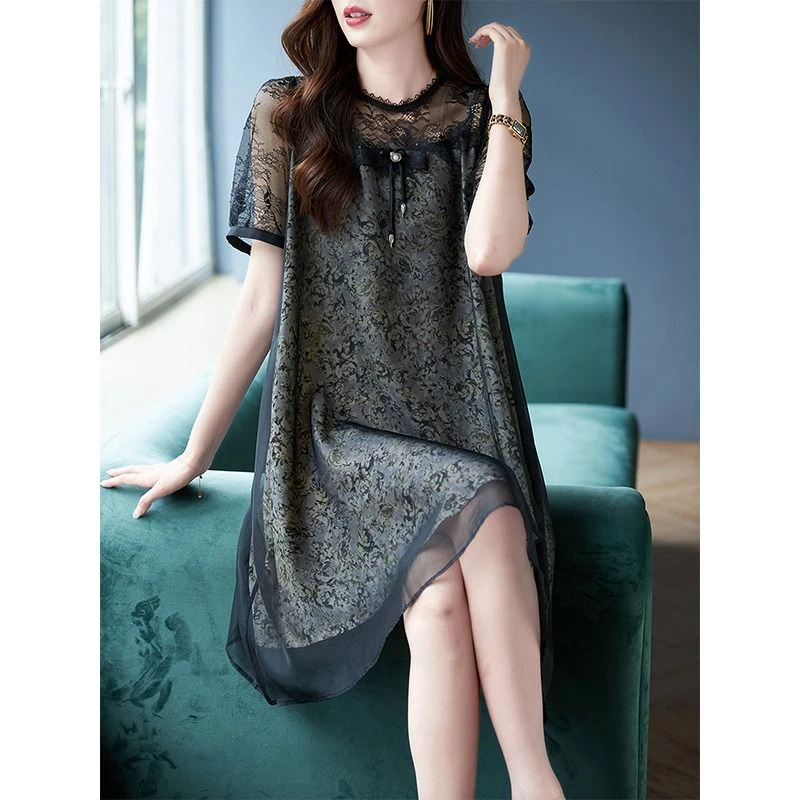 法式圆领蕾丝印花拼接雪纺连衣裙2025夏新款宽松气质遮肚子洋气裙