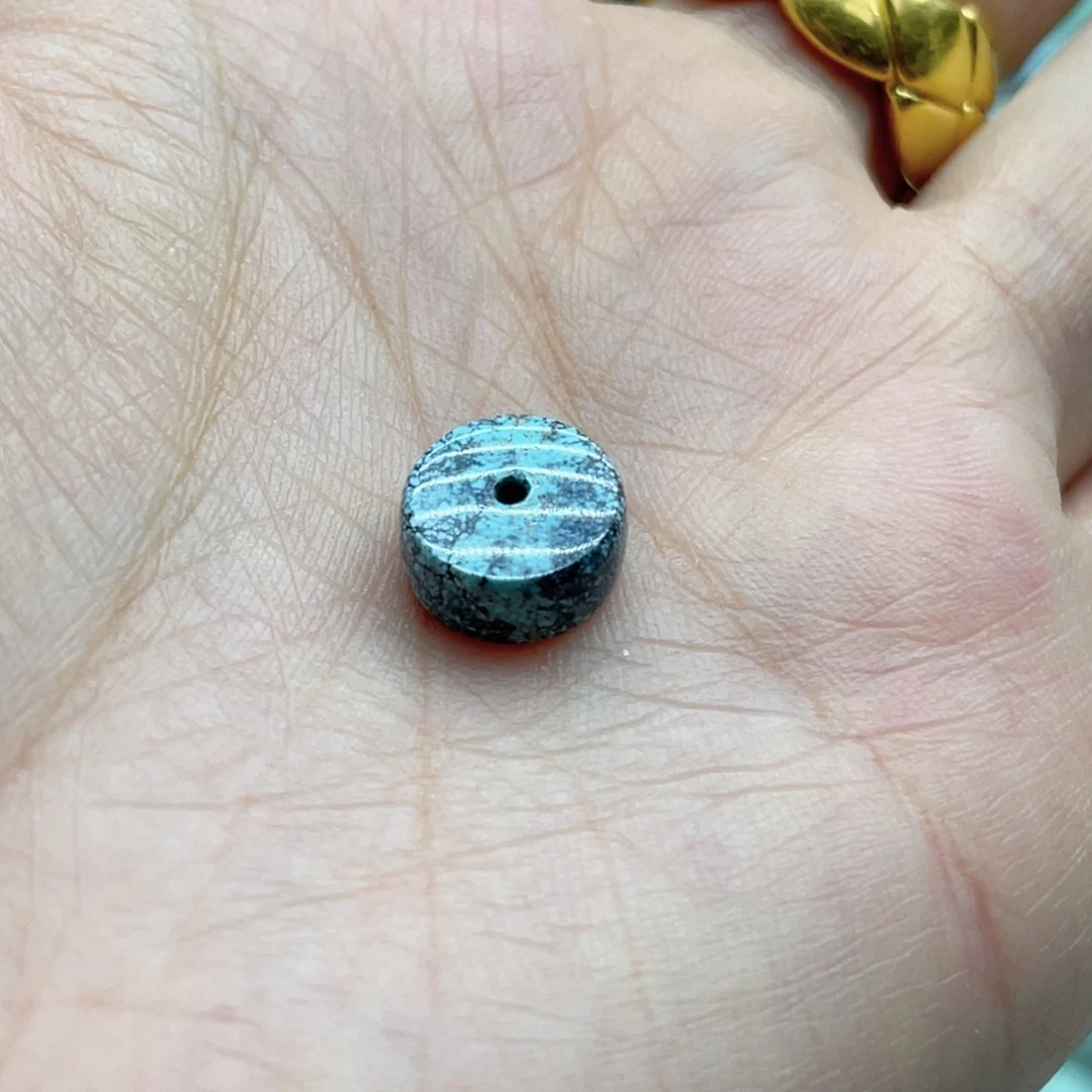 南红玛瑙未镶嵌珠宝奇石