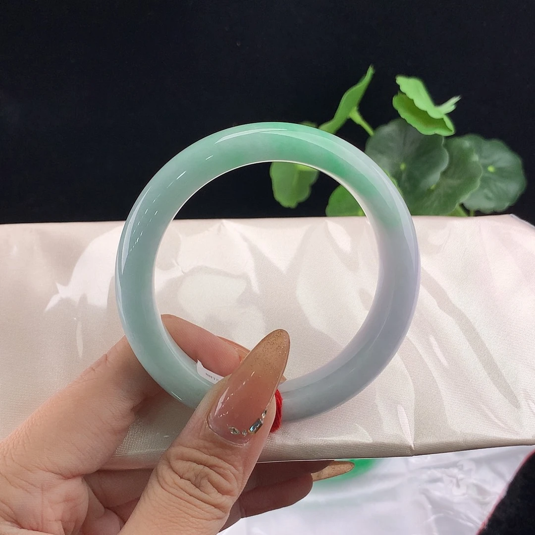翡翠未镶嵌手镯正58